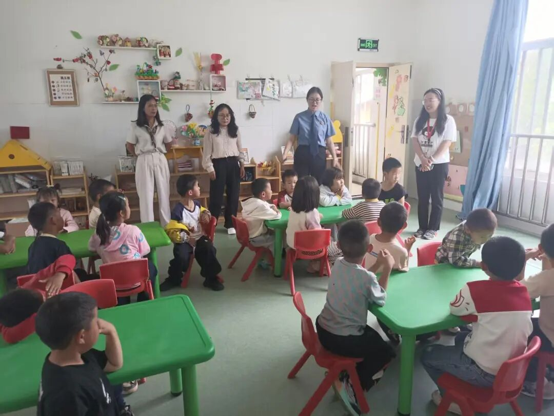 ��ҶƮ����ͯ�� �커Ůͯ�鰲��